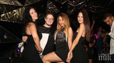 диджей теди джорджо мощна ретро музика купон зори беше шоуто клуб снимки