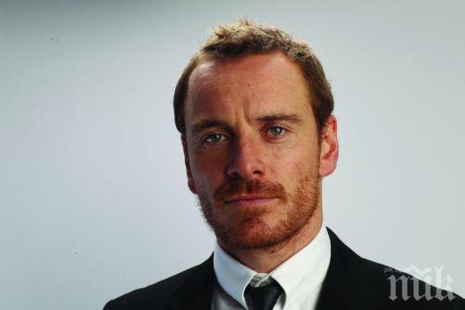 Майкъл Фасбендер се цели в Оскар с ролята на Стив Джобс