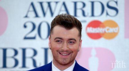 британецът сам смит авторът изпълнителят песента новия филм тайния агент джеймс бонд