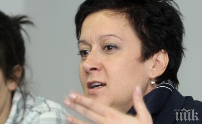 Кака Цонка се превърна в абонат на Нова тв! Пак се оправдава за бутафорните протести