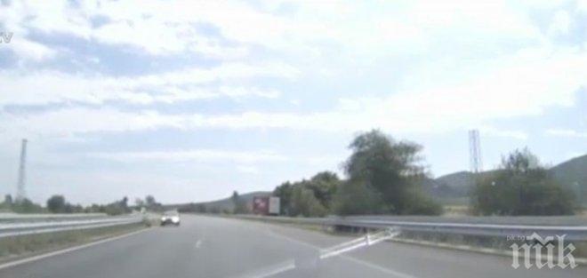 Джигит летя в насрещното на „Тракия”