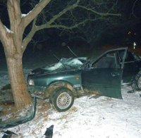 Тежка катастрофа на пътя Велико Търново-Варна! Мъж се блъсна в дърво и загина