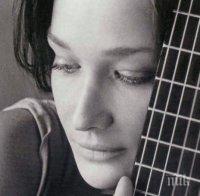 Карла Бруни стана рекламно лице на „Форд” 