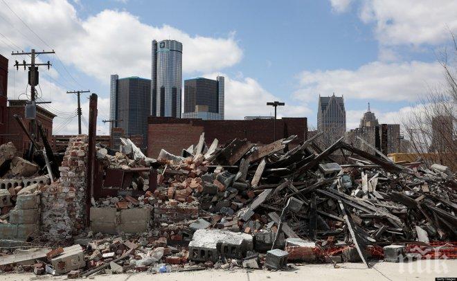 68 спасителни екипа работят в джамията в Мека
