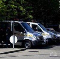 Кошмар! Влак помете автомобил на прелез в Германия! Петима младежи загинаха