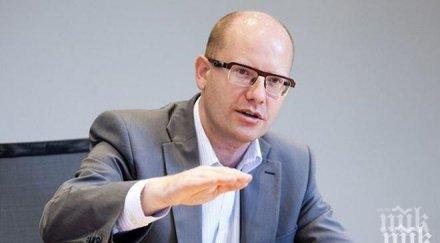 чешкият премиер провали спазва собствените правила справяне мигрантската криза