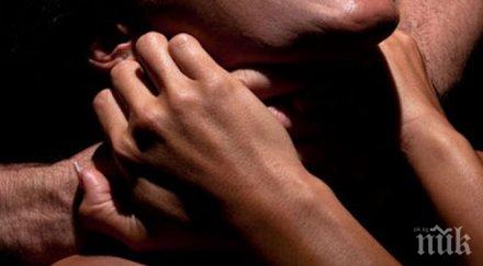 арестуваха изверг тръгнал души дете