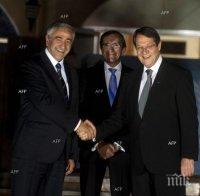 Лидерите на разделен Кипър се срещнаха на преговори за обединение
