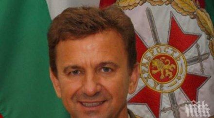 починал генерал командва сухопътните войски сайта нато