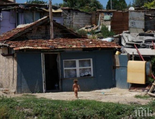 Бутат още незаконни постройки в ромската махала Максуда във Варна