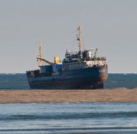 Златният кораб откраднат