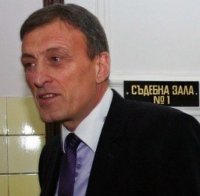 Кметът на Попово осъди прокуратурата за 15 бона