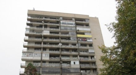 поп спасява смъртоносен блок