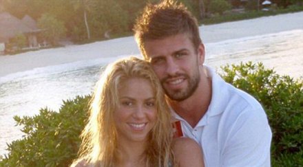 пике показа бременната шакира гола снимка