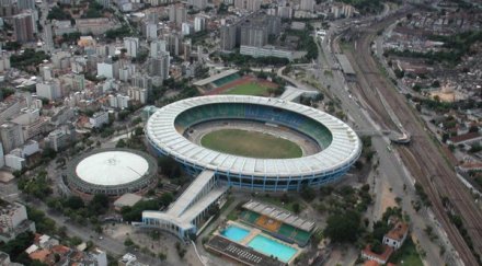 бразилия англия откриват новия маракана