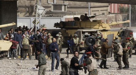 жертви срутване сграда египет