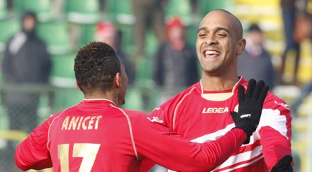 бразилецът тасио тръгна цска