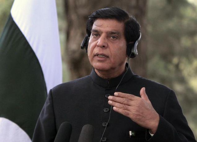 Пакистан си разследва премиера, кабинетът отрича