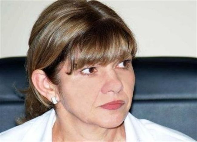 Министър Караджова се вживя в ролята на спасител