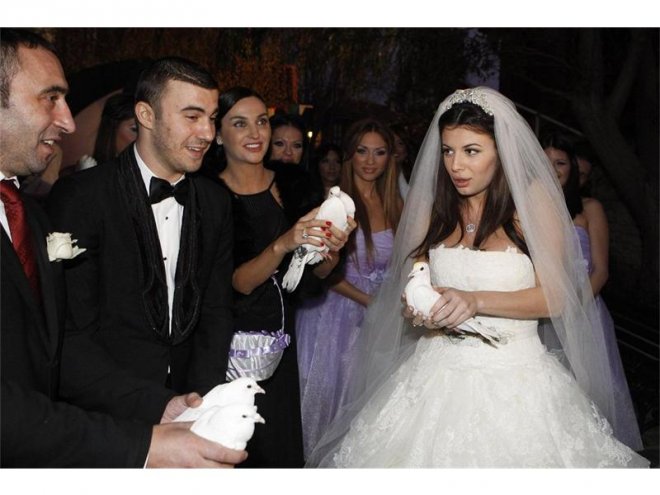 Службите засякоха Миню Стайков-син да се крие на Карибите