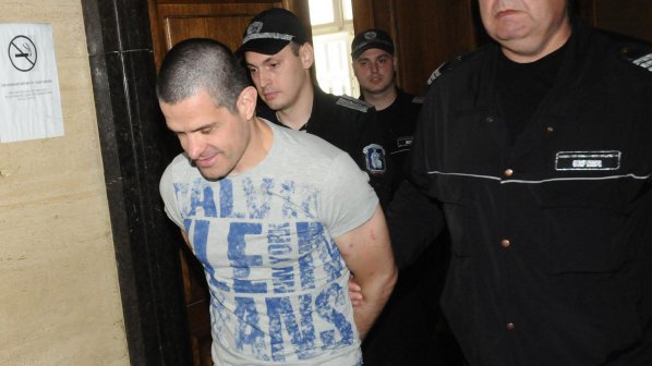 Румъния иска арест за Брендо