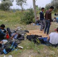 Край Одрин Турция е спряла стотици имигранти, насочили се към Гърция