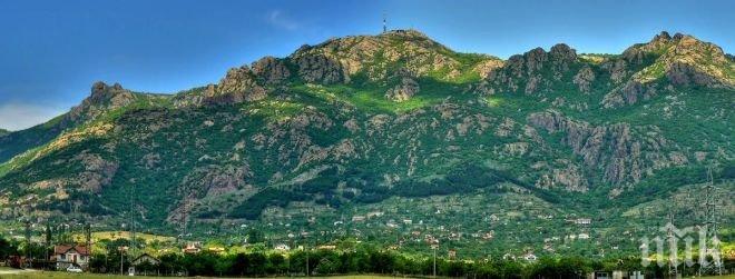 Скоростно изкачване на Карандила започна в планината над Сливен
