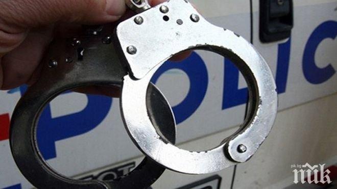 Има трети задържан за случая с арестуваните полицаи в Първомай и Асеновград 