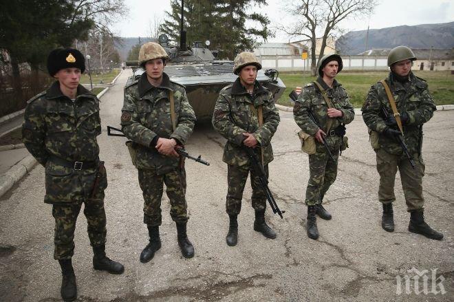 Военните недоволстват - орязаха им парите