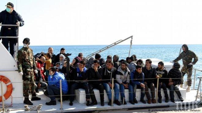 Почти 1000 военнослужещи от бундесвера ще дебнат за трафиканти в Средиземно море
