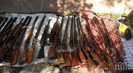 откриха скъпи колекционерски пушки пищови монтанско