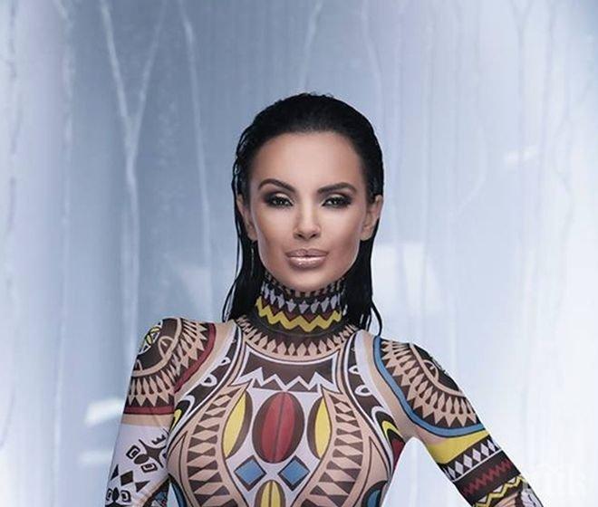 Мъжете полудяха! Мария се пусна само по цепка! (снимки)