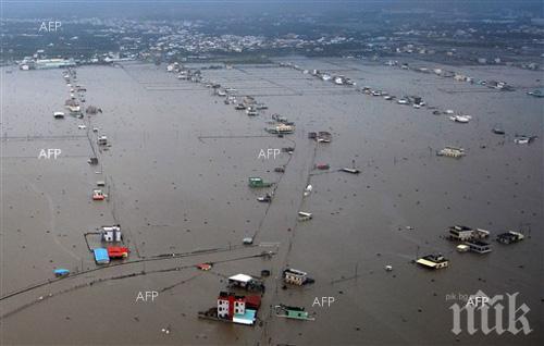 9 души са в неизвестност след преобръщане на лодка край Тайван
