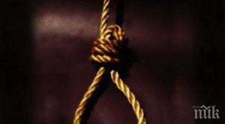 майка откри сина обесен тавана къща санданско село