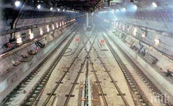 Токов удар уби мигрант, опитал се да премине Ла манша