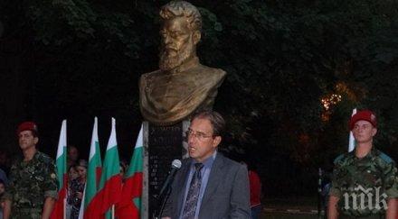 кметът асеновград официално откри бюст паметника христо ботев града