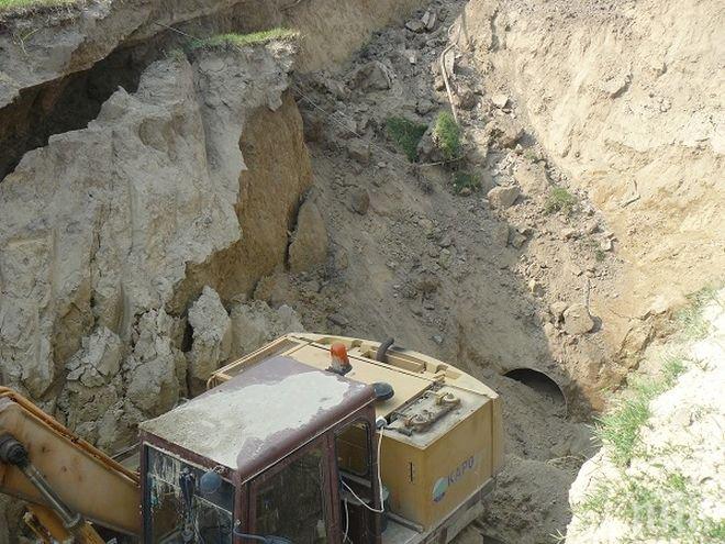 Трудова злополука в Козлодуй! Земя затрупа мъж в 8-метров изкоп