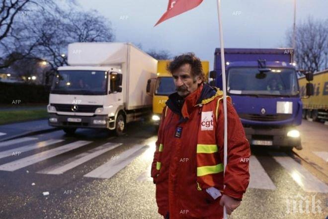 Трите шосета от Украйна към Крим са затворени за тежкотоварни камиони
