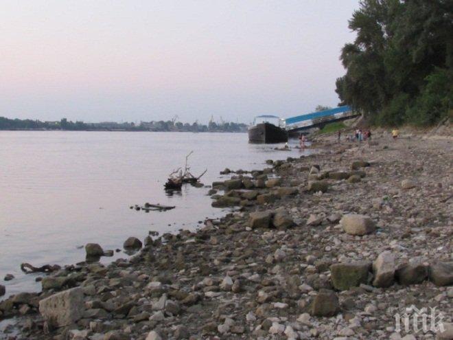 Продължава да се понижава нивото на Дунав в началото на българския участък на реката
