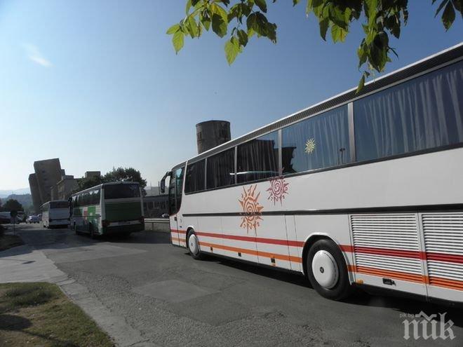 Бежанската криза удари по джоба родните превозвачи