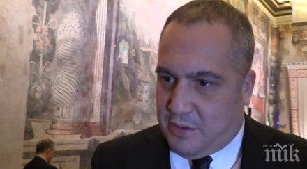 Нямаме куража да се озъбим на Европа, обяви Слави Бинев