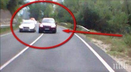 пореден шофьор камикадзе пътищата българия вижте застрашава живота околните безумните действия снимка