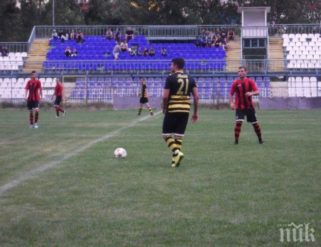 7 от 7 за Локомотив (София), Йовов игра за Своге