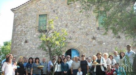 герб силният отбор харманли снимки