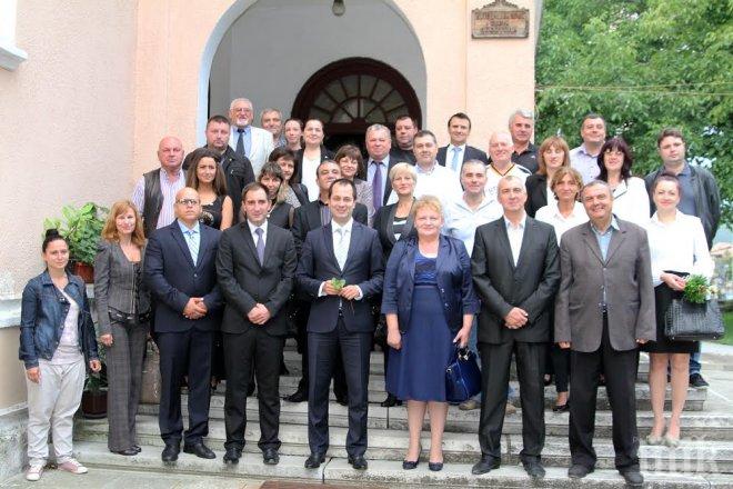 ГЕРБ Враца откри кампанията си с водосвет
