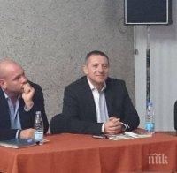 Кандидатът за кмет на ГЕРБ за община Карлово Теодор Шойлеков събра експерти по туризъм на кръгла маса