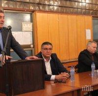 Първанов иска прошка от жители на Белене