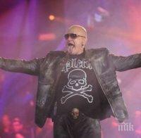 Мощна хакерска атака блокира сайта на Слави и Ку-Ку бенд. Хиляди не можаха да гледат концерта му по интернет