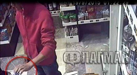 издирват измамници ударили един оборотните магазини бургас парична награда снимки видео