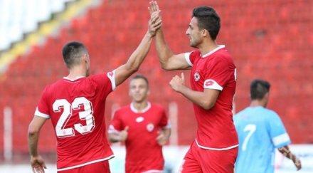 цска гони осма поредна пороен дъжд отложи мача самоков